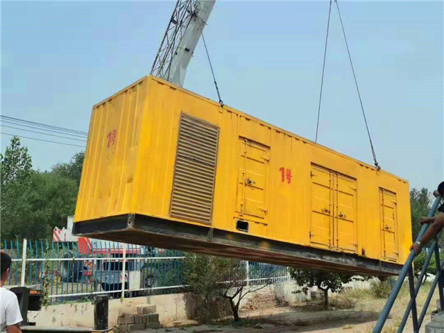 平湖300KW柴油发电机组油耗是多少？